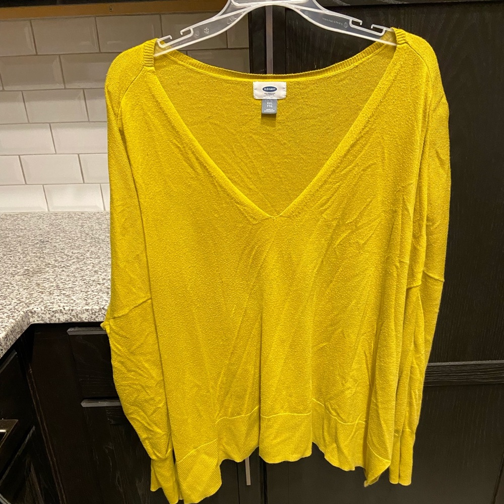 Mustard yellow v-neck sweater